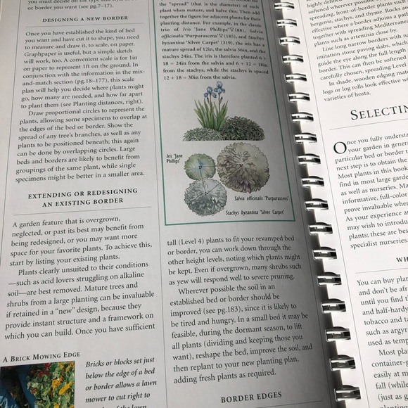 The Garden Planner beds and borders Large hard cover book with flip photos - Picture 9 of 11